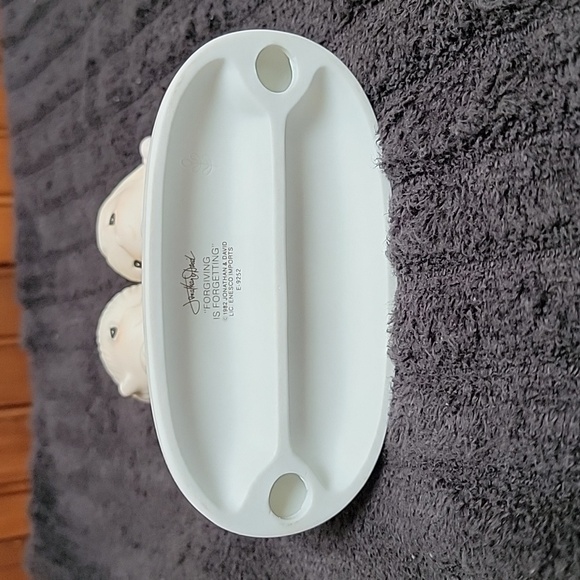 1982 Jonathan & David Forgiving is Forgetting Figurine - Picture 6 of 6